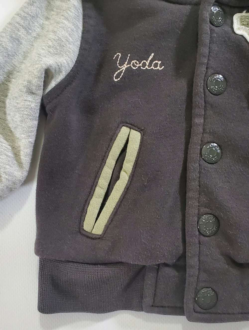 K1389 * Baby Gap x Star Wars Yoda Varsity Hoodie Jacket Gray Green Size 3/6 M